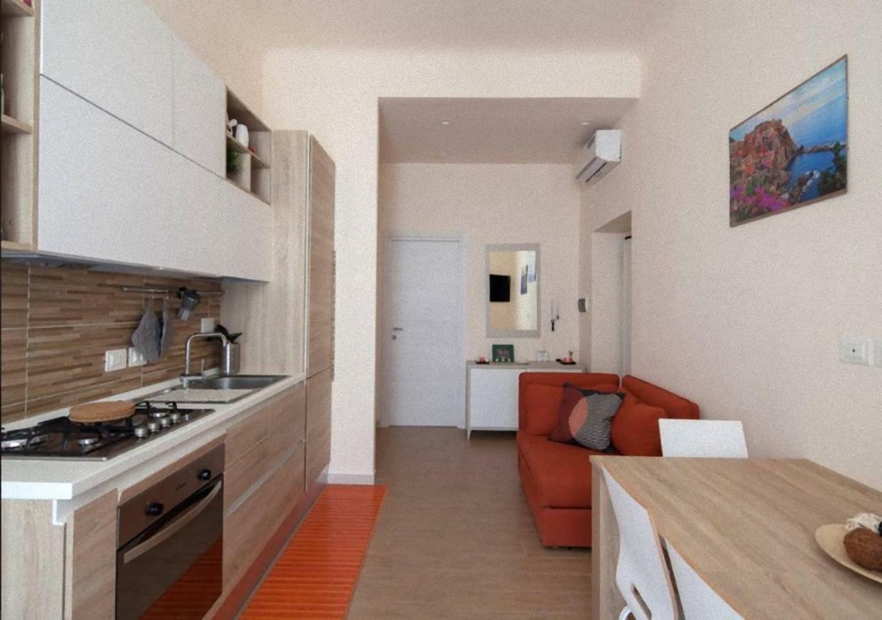 Glad Apartment ลาสเปเซีย ภายนอก รูปภาพ
