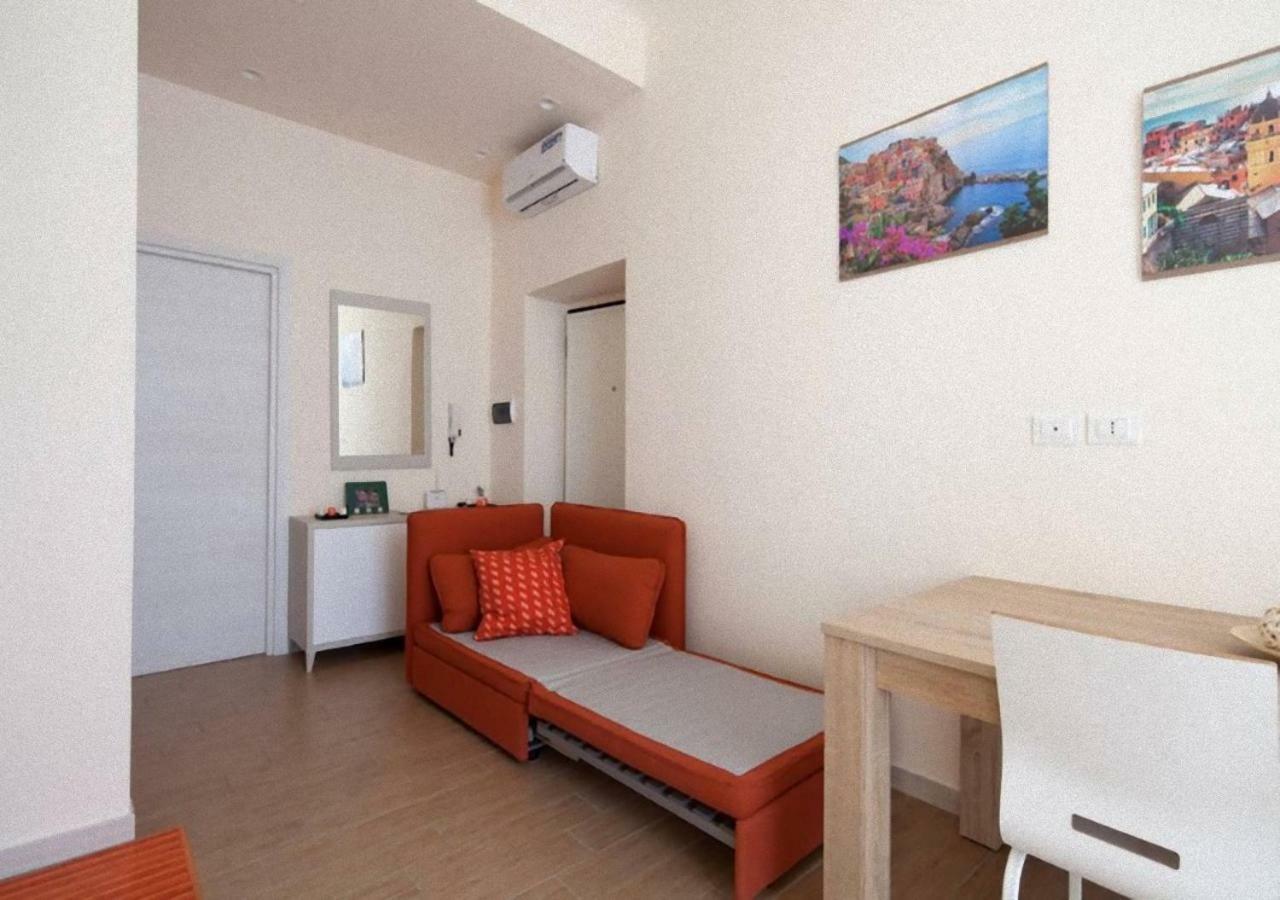 Glad Apartment ลาสเปเซีย ภายนอก รูปภาพ